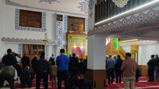 Bozkırda hatimle teravih namazı