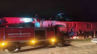 Bozüyükte çatı yangını