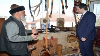 Bu atölyede geleneksel Osmanlı el sanatları yaşatılıyor