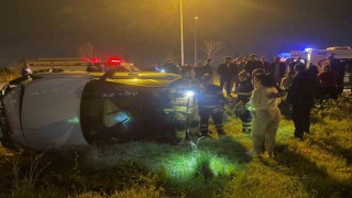 Bursada otomobil takla attı: 2 yaralı
