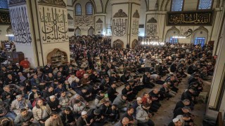 Bursalılar bayram namazında camileri doldurdu