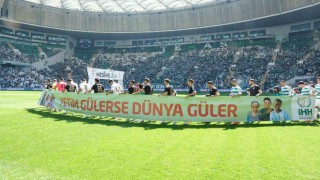 Bursaspor yetim çocuklarla el ele