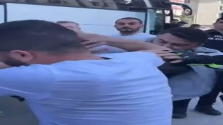 Bursasporlu taraftarlar mağlubiyet sonrası olay çıkardı
