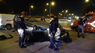 Çalıştığı oto galeriden emanet aldığı otomobille takla attı: 5 kişi kazayı burnu bile kanamadan atlattı
