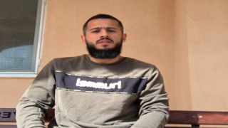 Cami İmamı ve engelli tilkinin dostluğu yüzleri gülümsetiyor