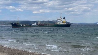 Çanakkale Boğazında atık taşıma tankeri karaya oturdu