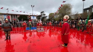 Çanakkale Deniz Zaferinin 110. yıl dönümü kutlamalarında mehteran gösterisi