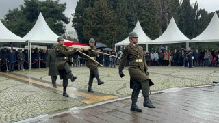Çanakkale şehitleri Edirnekapı Şehitliğinde törenle anıldı