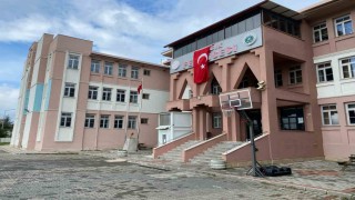 Çanakkalede kayıp 16 yaşındaki lise öğrencisini arama çalışmaları devam ediyor