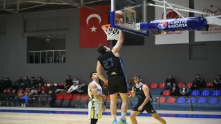 Çayırova Belediyesi Kapaklıdan galibiyetle döndü