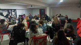 Ceren Özdemir Adalar Gençlik Merkezinde Ramazan sofrası kuruluyor