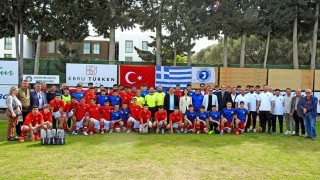 Çeşmede maç bitmedi ama dostluk kazandı
