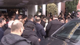 CHP Genel Başkanı Özgür Özel İstanbul Büyükşehir Belediyesine geldi