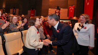 CHP lideri Özel: Cumhurbaşkanı adayımızı 1 milyon 700 bin üyemizin sandık başına koşacağı bir hareketle seçeceğiz