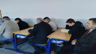 Çiftelerde öğrencilerin Kuran-ı Kerim mukabelesi