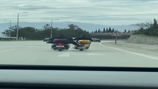 Cip ve motosiketlinin tehlikeli yolculukları kamerada