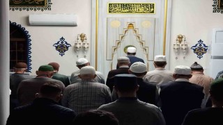 Çocuk doktorundan hatimle namaz