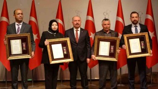 Çorumda şehit aileleri ve gazilere devlet övünç madalyası tevcih edildi
