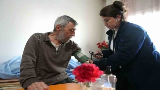 Çukurova Belediyesinden evde bakım ve sağlık hizmeti