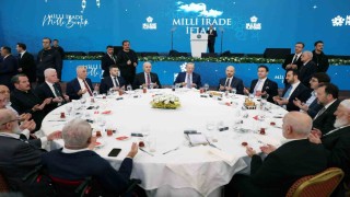 Cumhurbaşkanı Erdoğan: Cumhuriyeti kurmakla övünen bir partinin genel başkanı çıkıyor resmen siyasi mandacılık talep ediyor