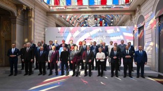 Cumhurbaşkanı Yardımcısı Yılmaz: (Rusya-Ukrayna Savaşı) Adil ve kalıcı bir barışın tesis edilmesi için ateşkese yönelik müzakere sürecinin şart olduğunu savunuyoruz