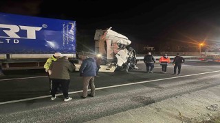 D100da iki tır çarpıştı: 1 yaralı
