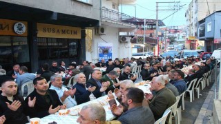 Dadaşlar geleneksel iftar yemeğinde buluştu