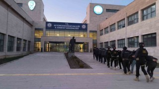 DEAŞ operasyonu: 9 gözaltı