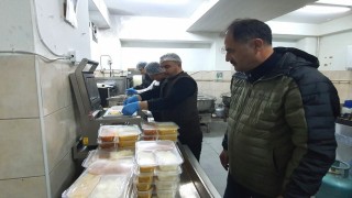 Demircide ihtiyaç sahibi vatandaşların evlerine iftar servisi