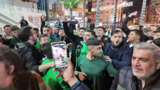 Denizlisporda başkan açlık grevini sonlandı, taraftar destek için bir araya geldi