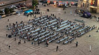 Didim Belediyesi Ramazan ayında 25 bin kişiye iftar verdi