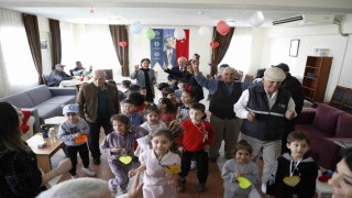 Didim Huzurevi sakinleri unutulmadı