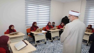 Diyanet İşleri Başkanı Erbaş, Iğdırda Kuran kursu açılışına katıldı
