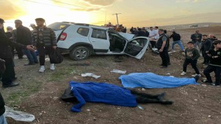 Diyarbakırda taziye dönüşü feci kaza: 3 ölü, 4 yaralı