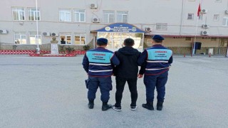 Dolandırıcılıktan aranan şahıs Nazillide yakalandı