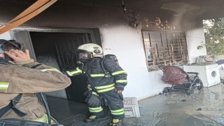 Dörtyolda yanan ev kullanılmaz hale geldi