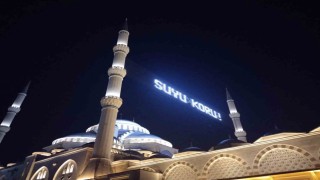 Dünya Su Gününde Büyük Çamlıca Camiinin mahyalarına Su konulu mesajlar yazıldı