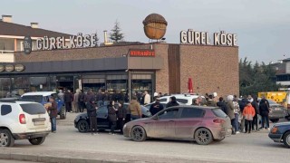 Düzcede Ramazan pidesi kuyruğu