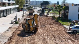 Efeler Zeybek Mahallesindeki yol yenileniyor
