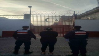 Efelerde 8 yıl hapis cezası bulunan şahıs yakalandı