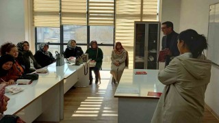 Elazığ Belediyesinde, işitme engelli kadınlara yönelik eğitimler sürüyor