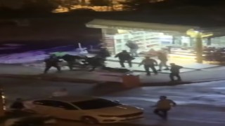 Elazığda büfede bıçaklı kavga, 1 kişi yaralandı: Kavga anı kamerada