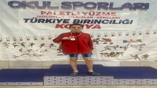 Elazığda yüzme sporcusu Alp Eren Güler, Türkiye 2ncisi oldu