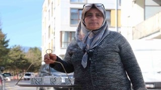 Emekçi kadın 8 yıldır kahvehane işleterek geçimini sağlıyor