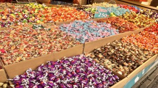 Eminönünde bayram alışverişi başladı