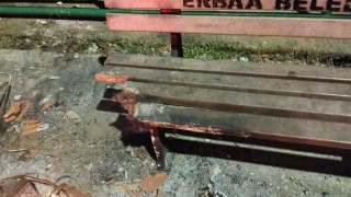 Erbaada çocuk parkları tahrip edildi
