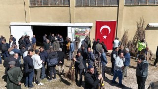 Ercişte meyve fidanı dağıtıldı