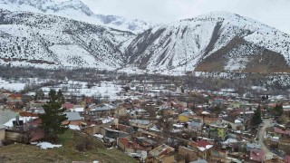 Erzincanın turistik vitrini Çağlayan, doğalgaz hizmetinden yararlanamıyor