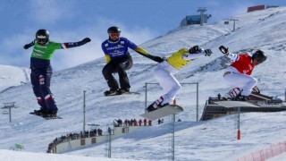 Erzurumda dünya snowboard kupası heyecanı