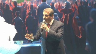 Esenler Belediye Başkanı M. Tevfik Göksu, Kadir Gecesinde 10 Bin Hatim, 100 Bin Dua programında konuştu